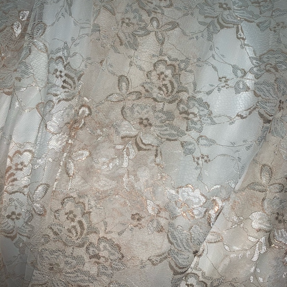 PROM DRESS - Picture 3 of 5